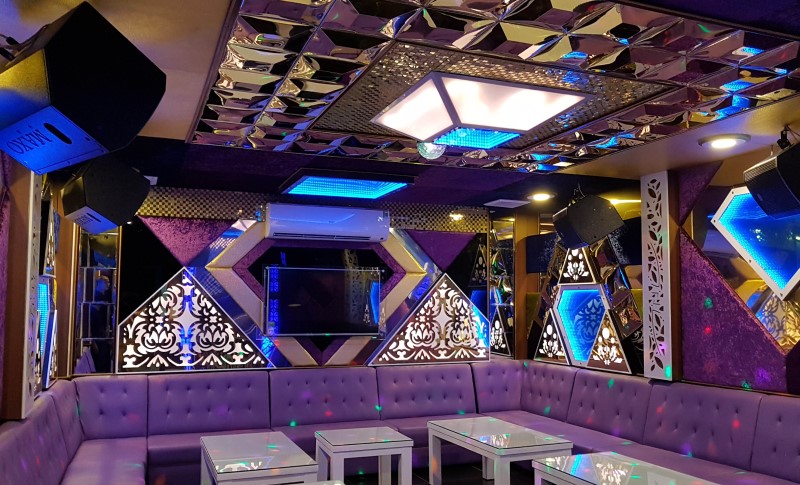 cac-quan-karaoke-noi-tieng-o-tphcm-3.jpg
