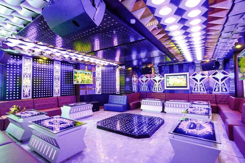 karaoke-ho-chi-minh-02.jpg