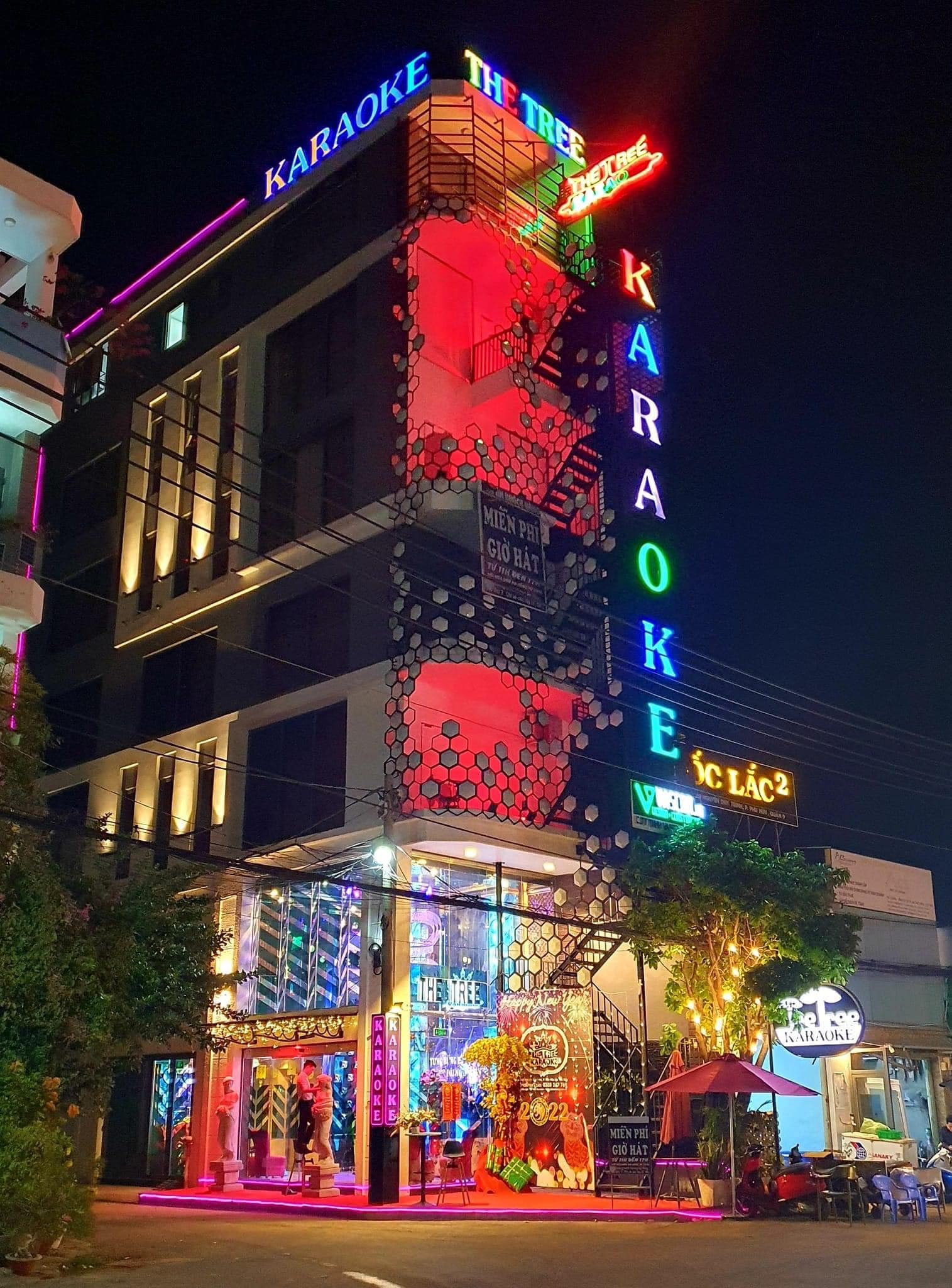 karaoke-the-tree-quan9-min.jpg