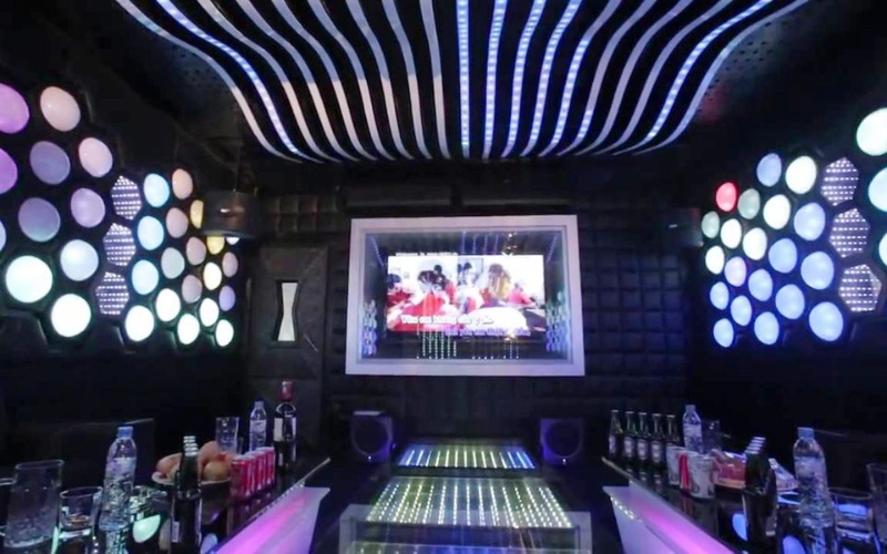karaoke van anh.jpg