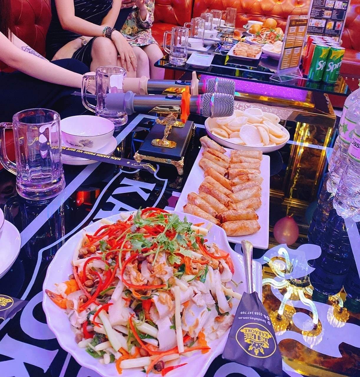 khach-karaoke-the-tree-quan9-min.jpg