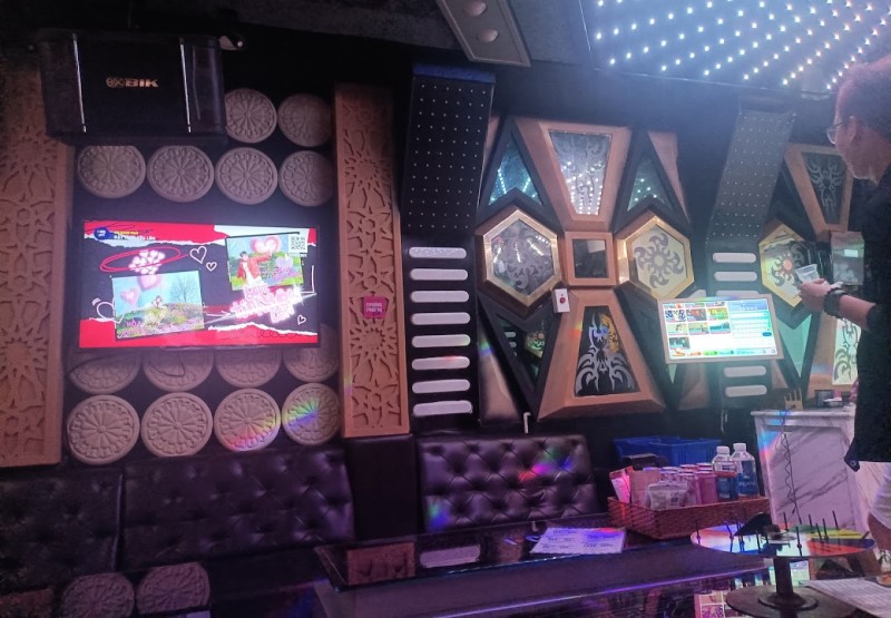 quan-karaoke-mo-cua-gan-day-3.jpg